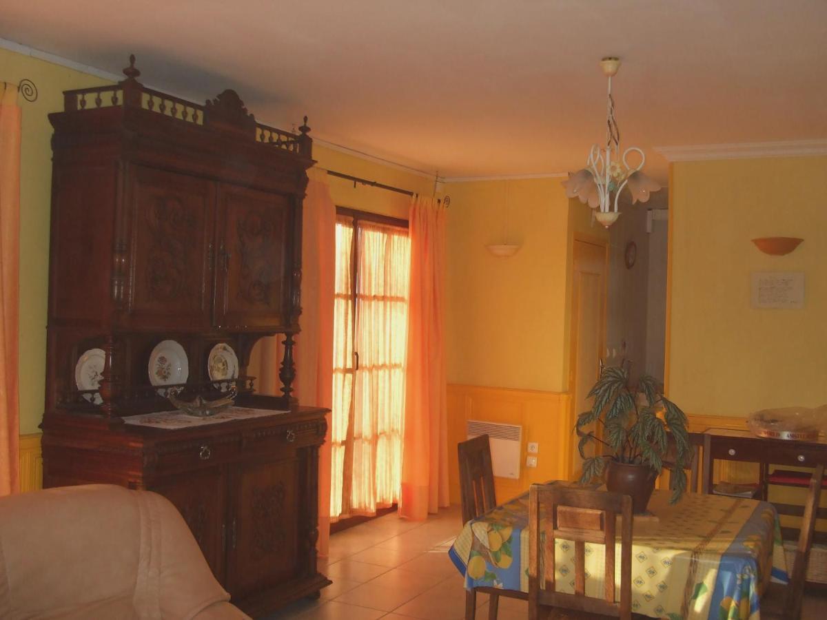 Villa Le Bois du Gart à Bossus-Les-Rumigny Extérieur photo